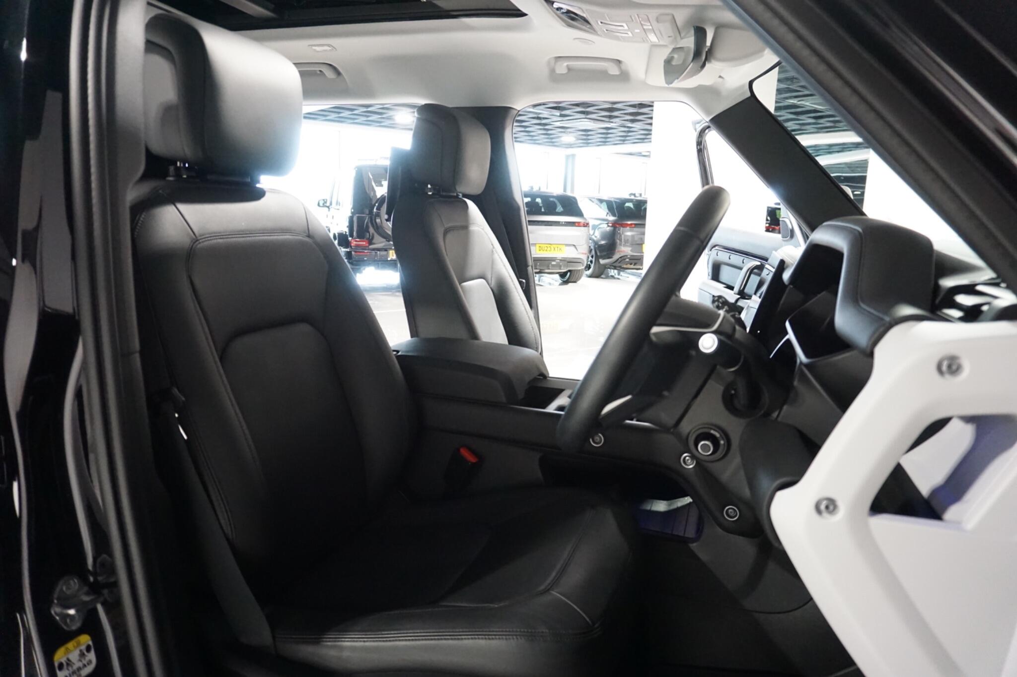 Land Rover Defender 110 3.0 D350 MHEV X-Dynamic HSE SUV 5dr Diesel Auto 4WD Euro 6 (s/s) (350 ps)